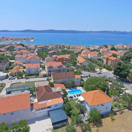 877-2 Bibinje
