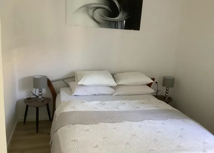 877-2 *